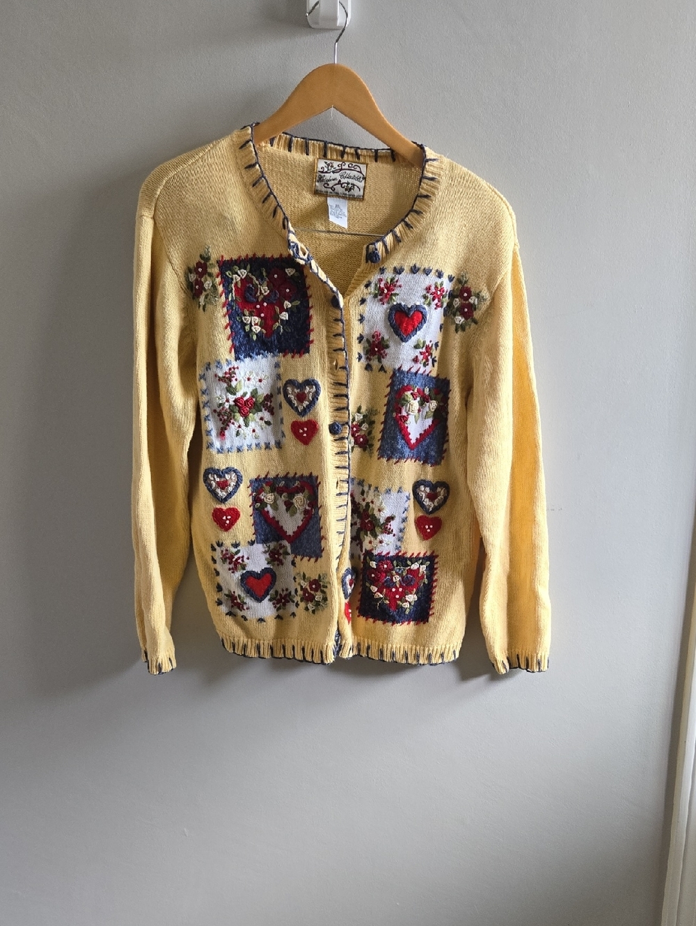 Vintage Y2K Yellow Embroidered Heirloom Collectibles Cardigan Size Medium